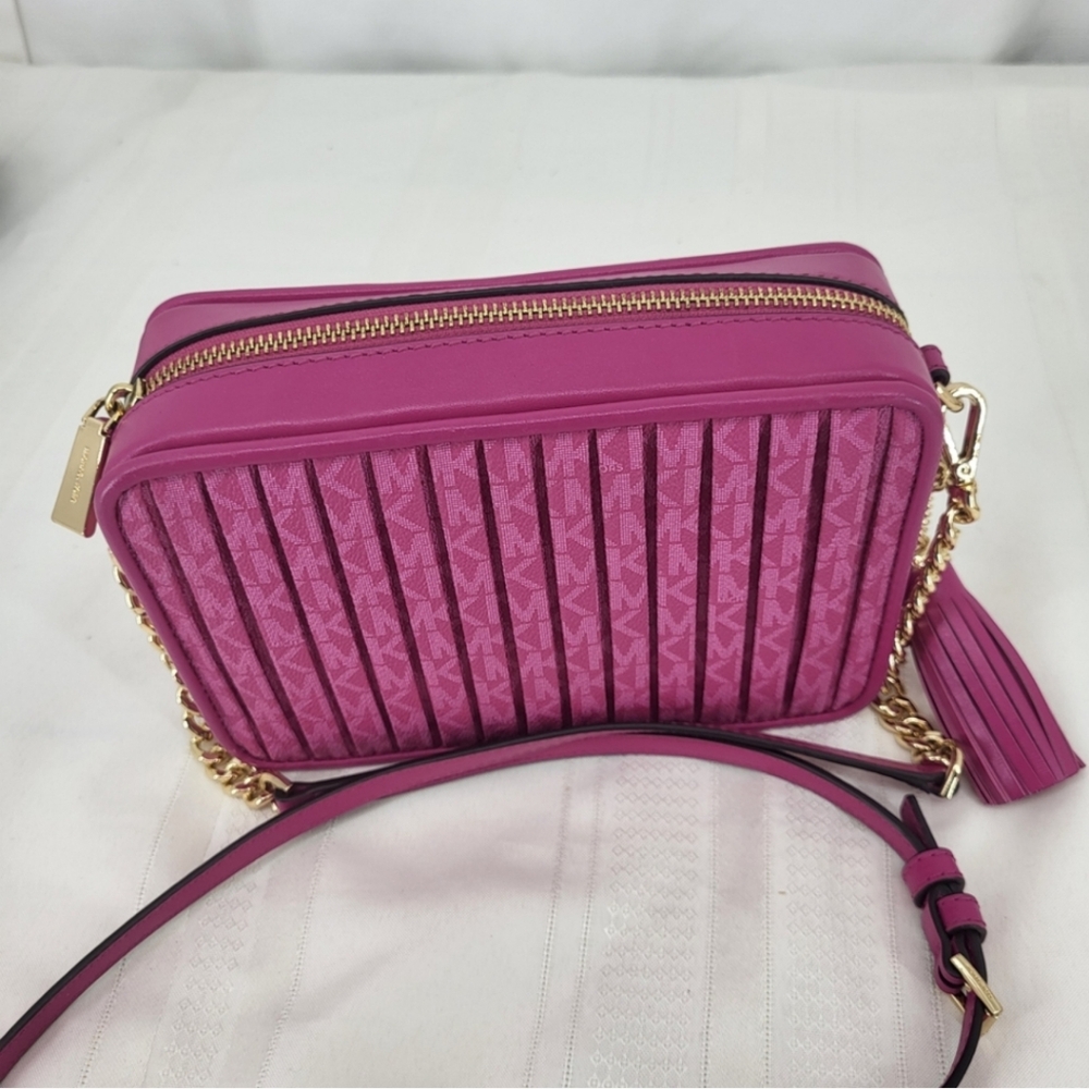 Michael Kors Fuchsia Crossbody Bag with Gold Accents - Picture 5 of 6